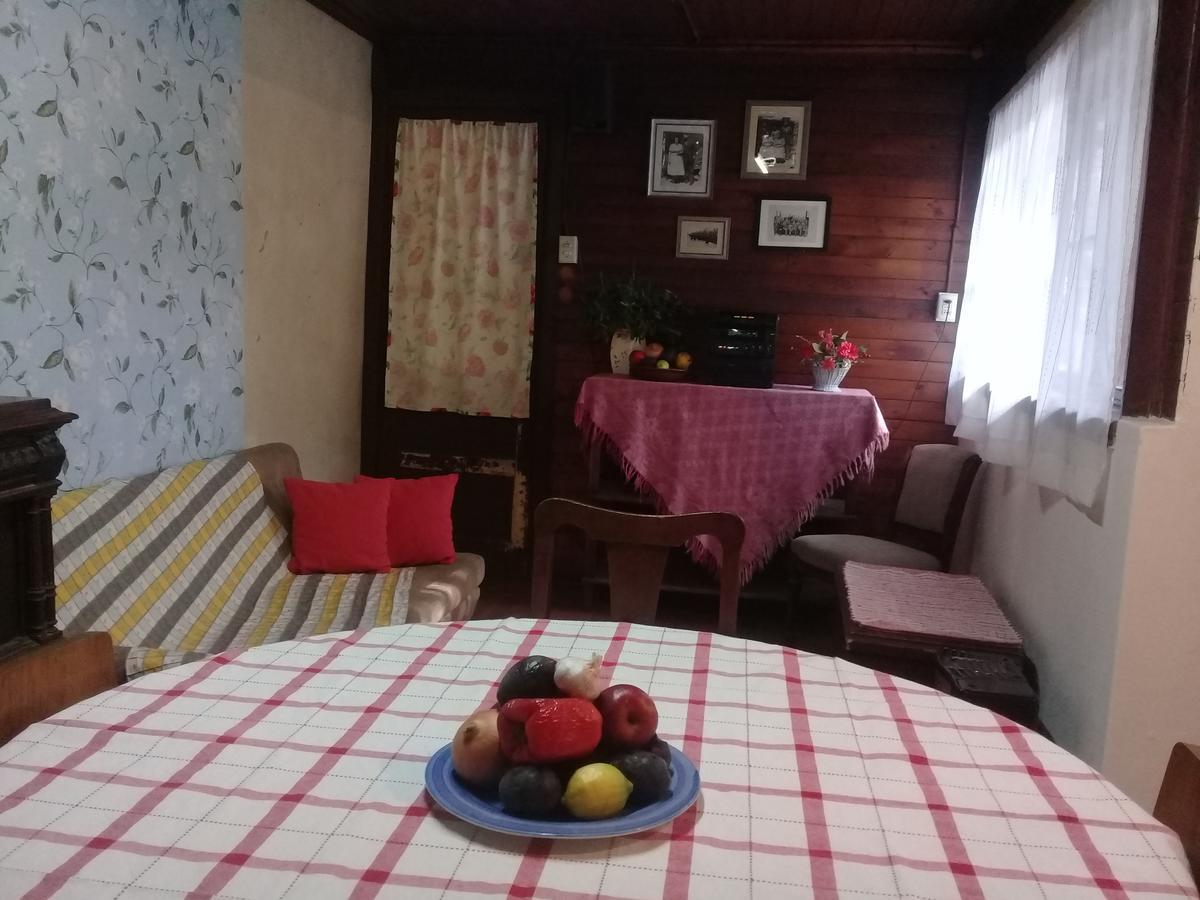 Dona Irene Acomodação com café da manhã  *